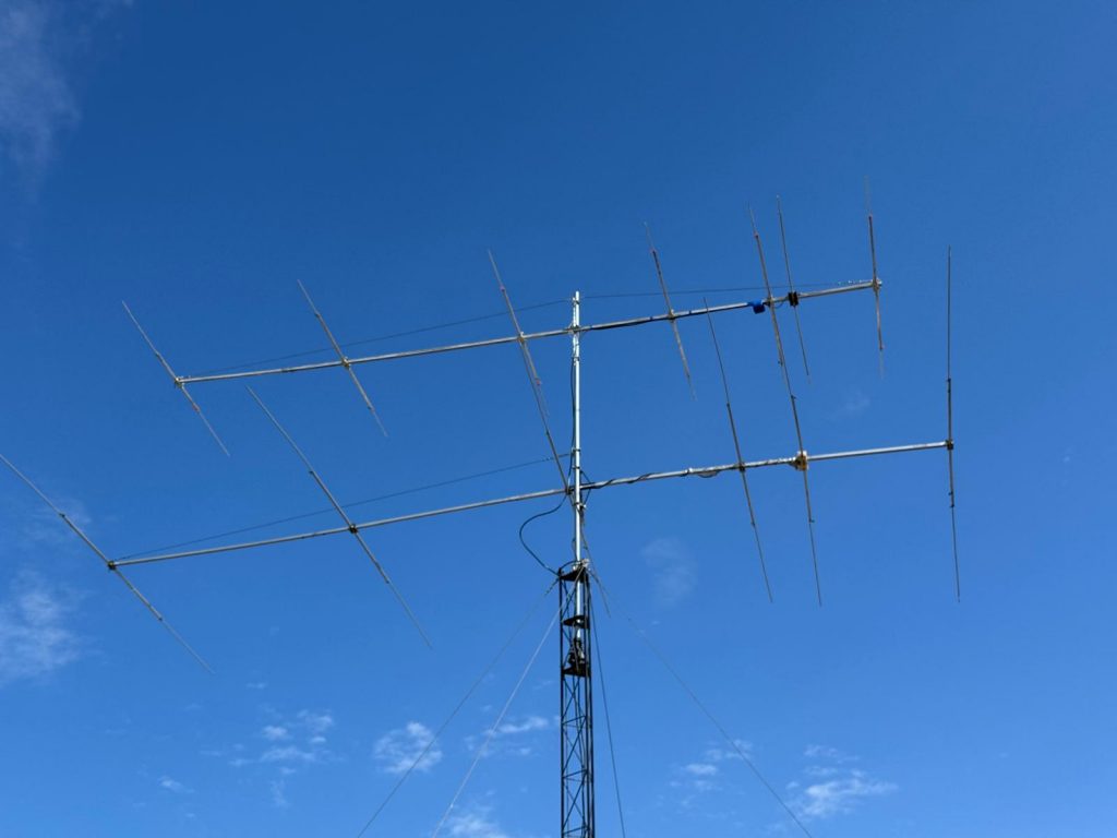 6-meter Yagi on top of the 10-meter Yagi