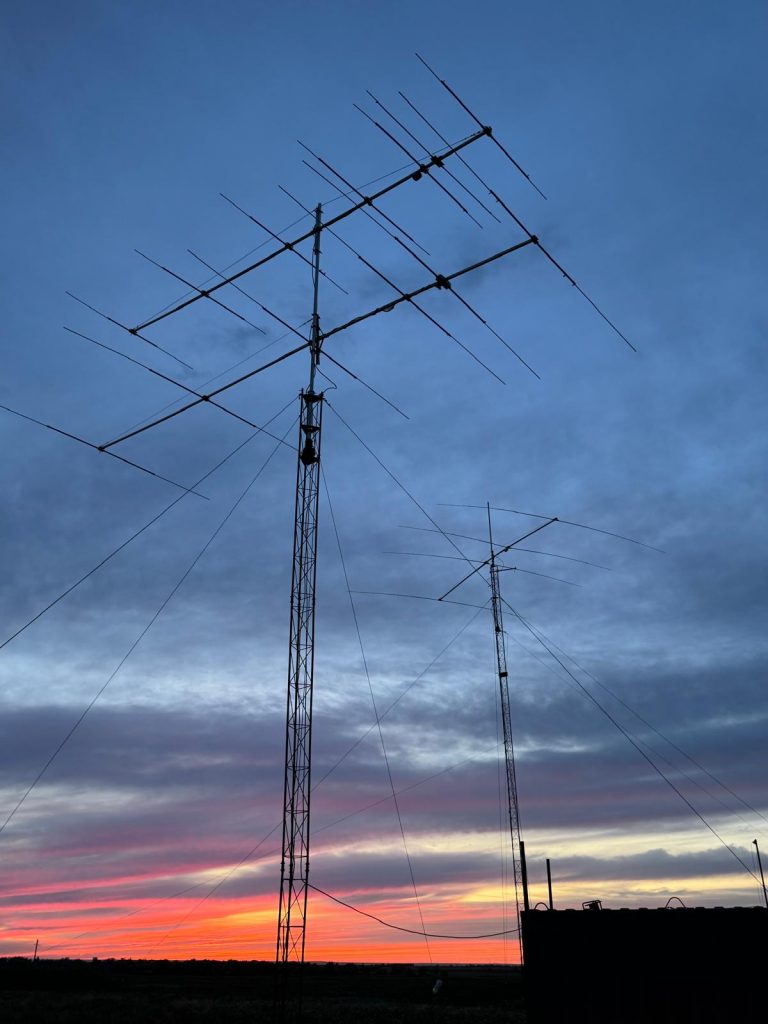 6-meter Yagi on top of the 10-meter Yagi