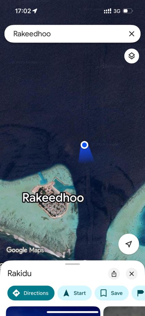 Approaching the Rakeedhoo Island